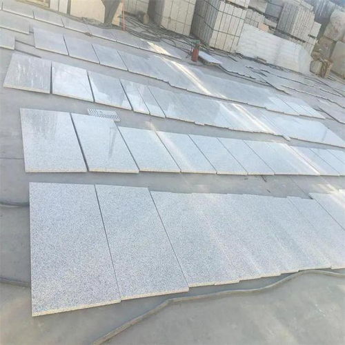 山東銹石廠家加工黃銹石,白銹石花崗巖